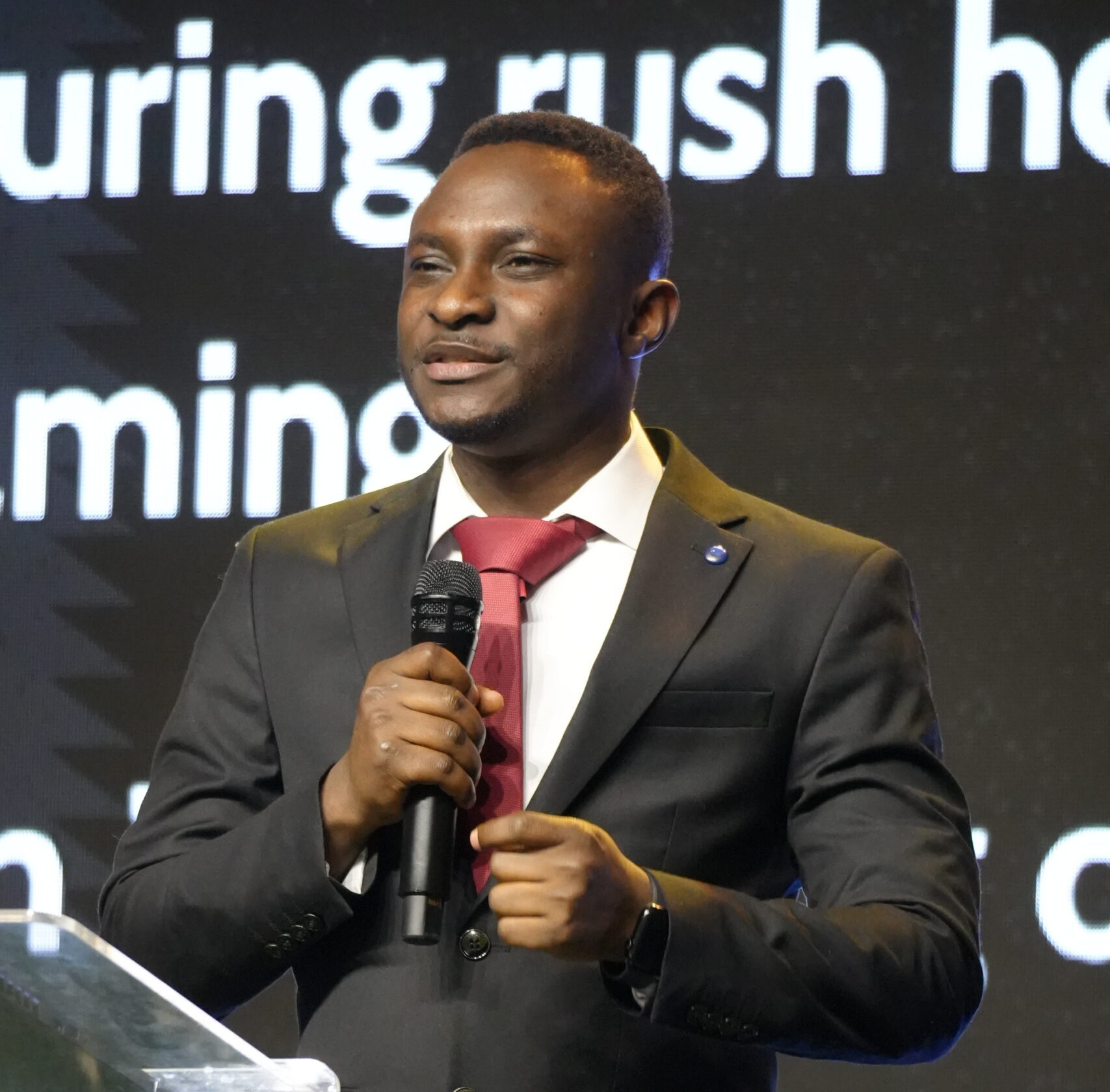 pic web Peter Adeleke leadership